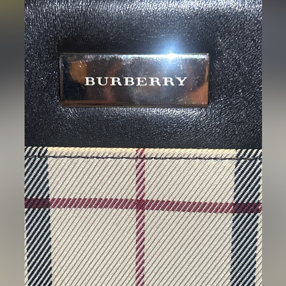 Burberry Canvas Nova Check Medium Square Tote - Picture 3 of 16